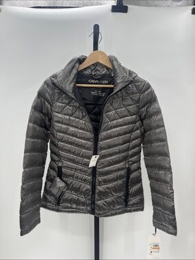 Calvin Klein Women's Shiny Charcoal Packable Puffer Jacket